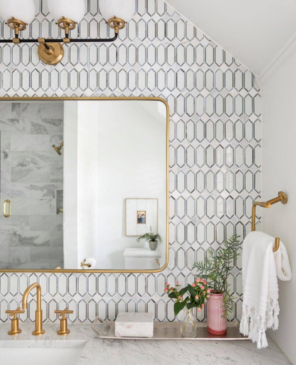 Bathroom with white and black glass mosaic 